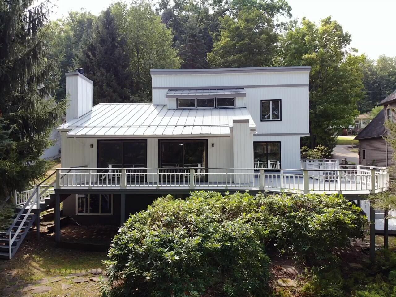 Property Photo: 1807 Carribean Rd PA 15801