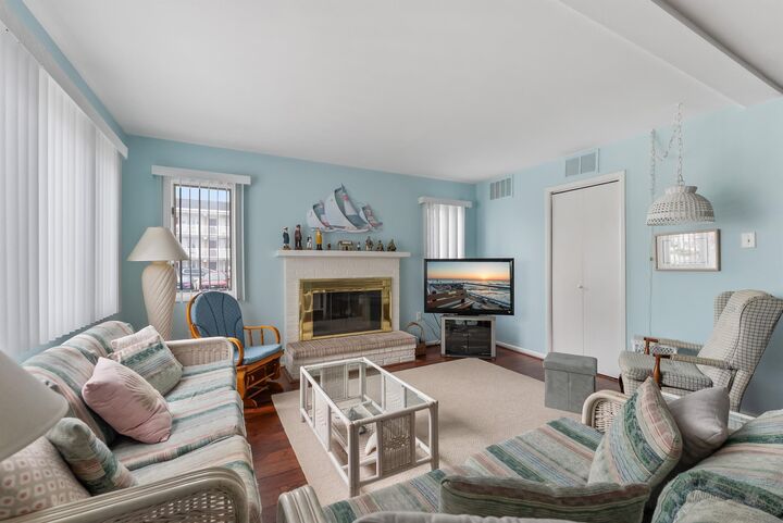 Property Photo: 280 79th NJ 08202