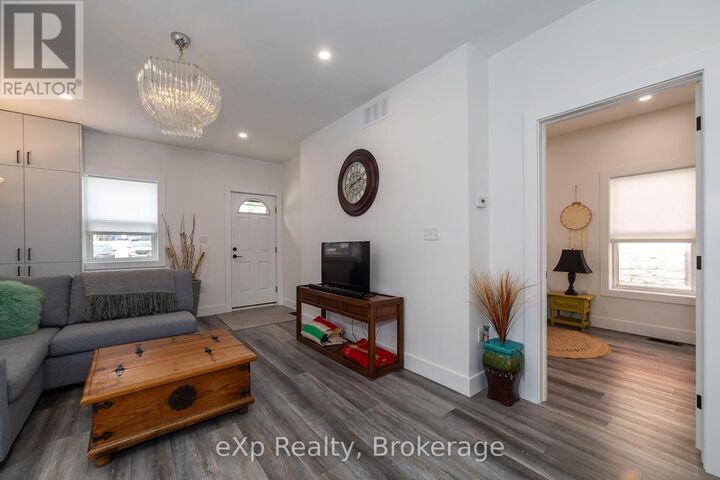 Property Photo: 360 Frank Street ON N0H 2T0