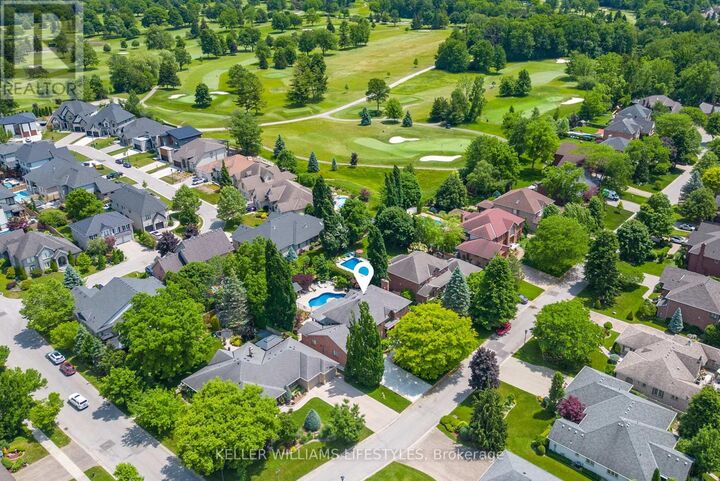 Property Photo:  95 Highland Woods Court  ON N6C 5X2 