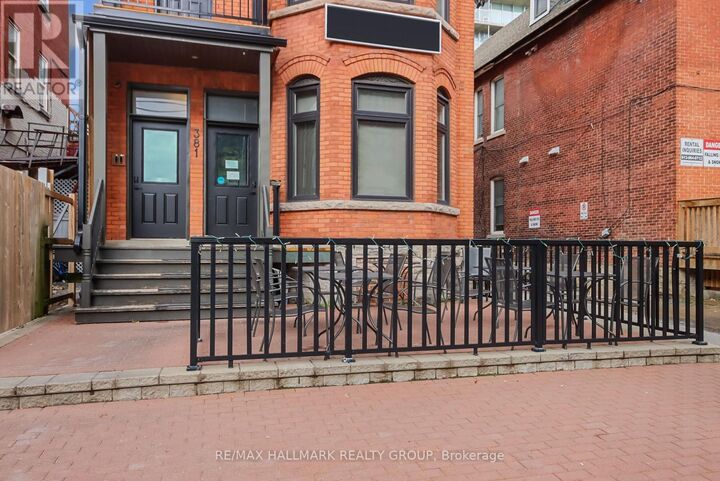 Property Photo: 381 Cooper Street 2 ON K2P 0G8