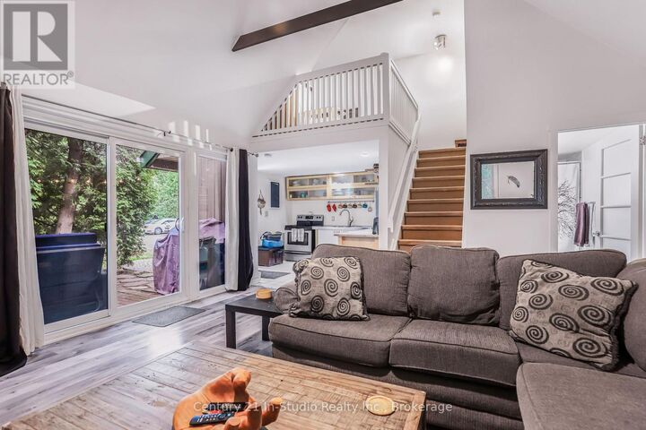 Property Photo:  5 Dawson Drive 324  ON L9Y 5B4 