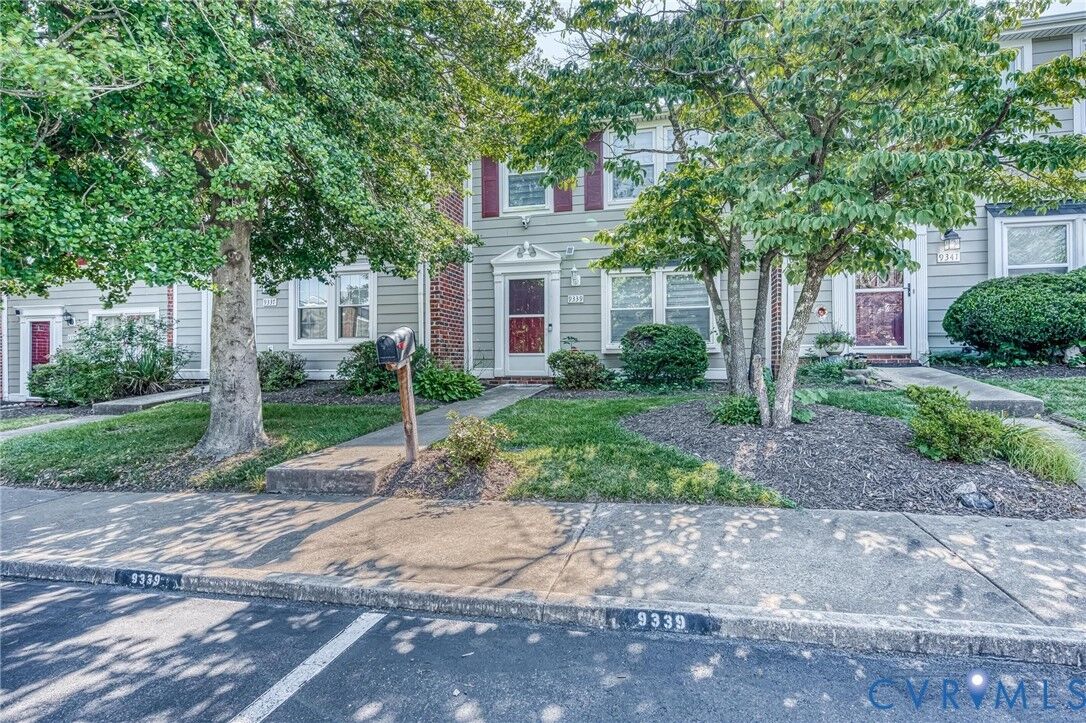 Property Photo: 9339 Gildenfield Court VA 23294