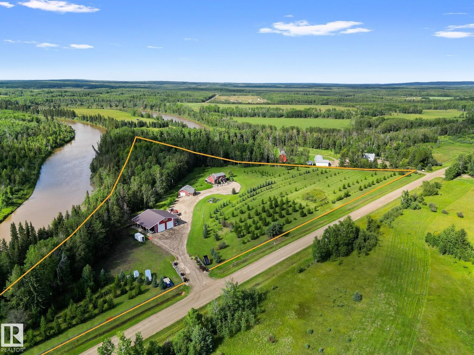 Photo de la propriété: 8432 Twp Road 502 AB T7A 2A3