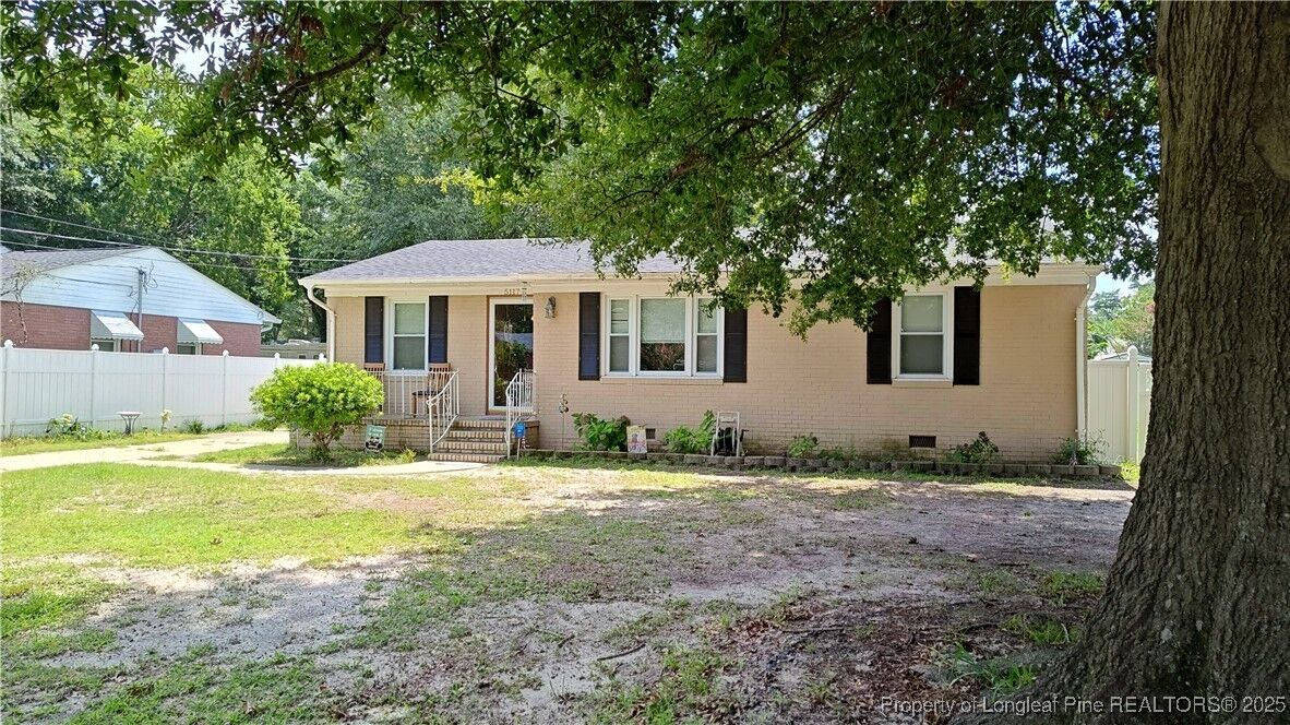 Property Photo:  5117 Palmetto Lane  NC 28304 