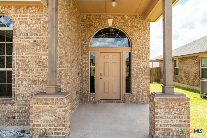 Property Photo:  211 Highmore Court  TX 76502 