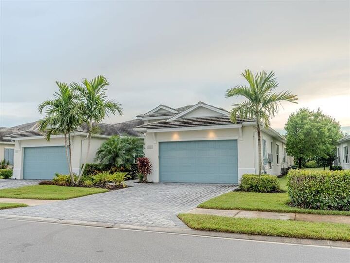Property Photo: 9011 Saint Lucia Dr FL 34114