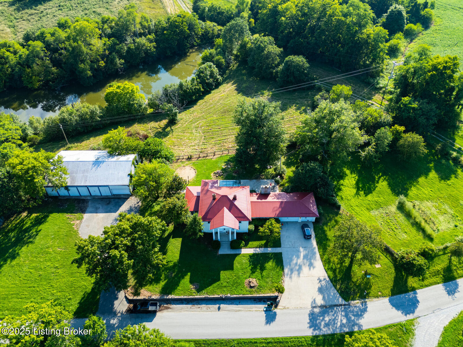 Property Photo: 1481 Rockbridge Rd KY 40065
