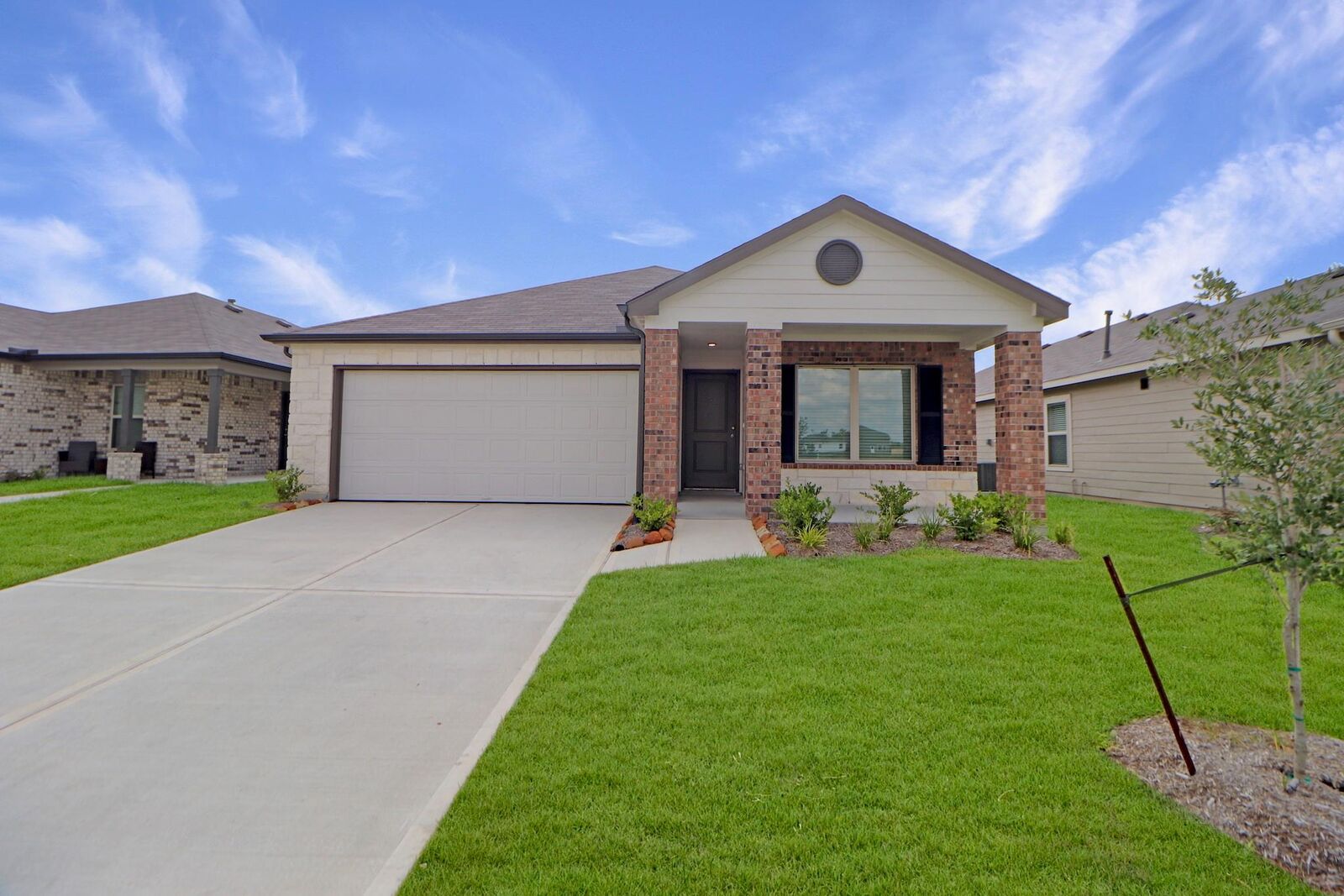 Property Photo: 17327 Roxboro Ridge Lane TX 77532