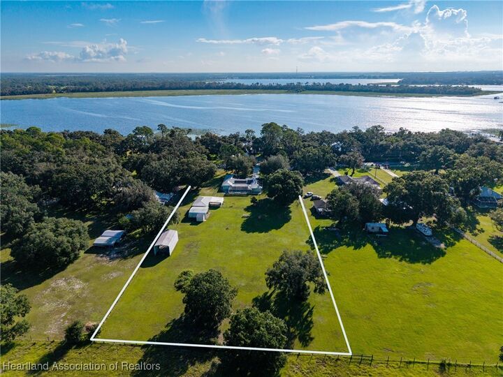 Property Photo:  2065 Oak Beach Boulevard  FL 33875 