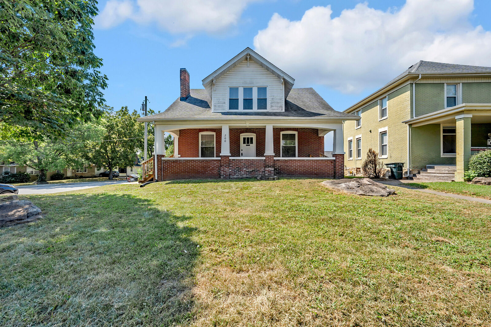 Property Photo:  200 W 4th Street  MO 65251 