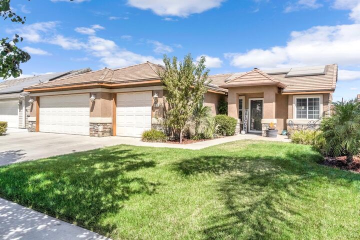 1374 Semillon Street  Hanford CA 93230 photo