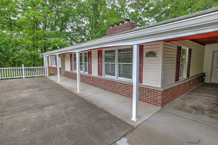Property Photo:  946 S Walnut Street  WV 25177 