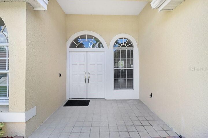 Property Photo:  8708 Eagle Cove Court  FL 33635 