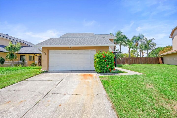 Property Photo: 368 Amethyst Court FL 32746