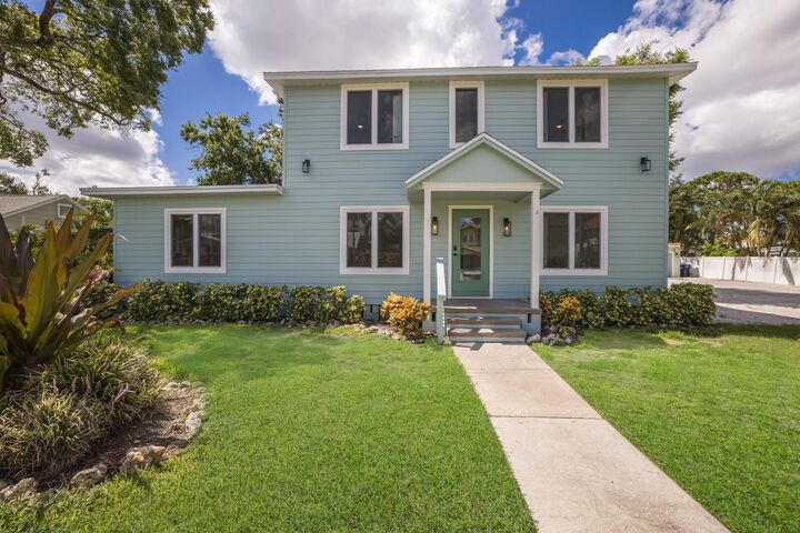 Property Photo:  1411 4th Street W  FL 34221 