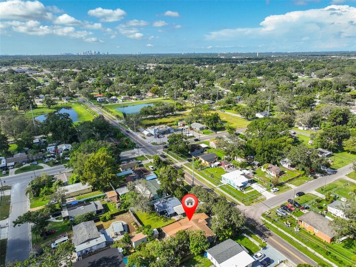 Property Photo: 10009 N 22nd Street FL 33612