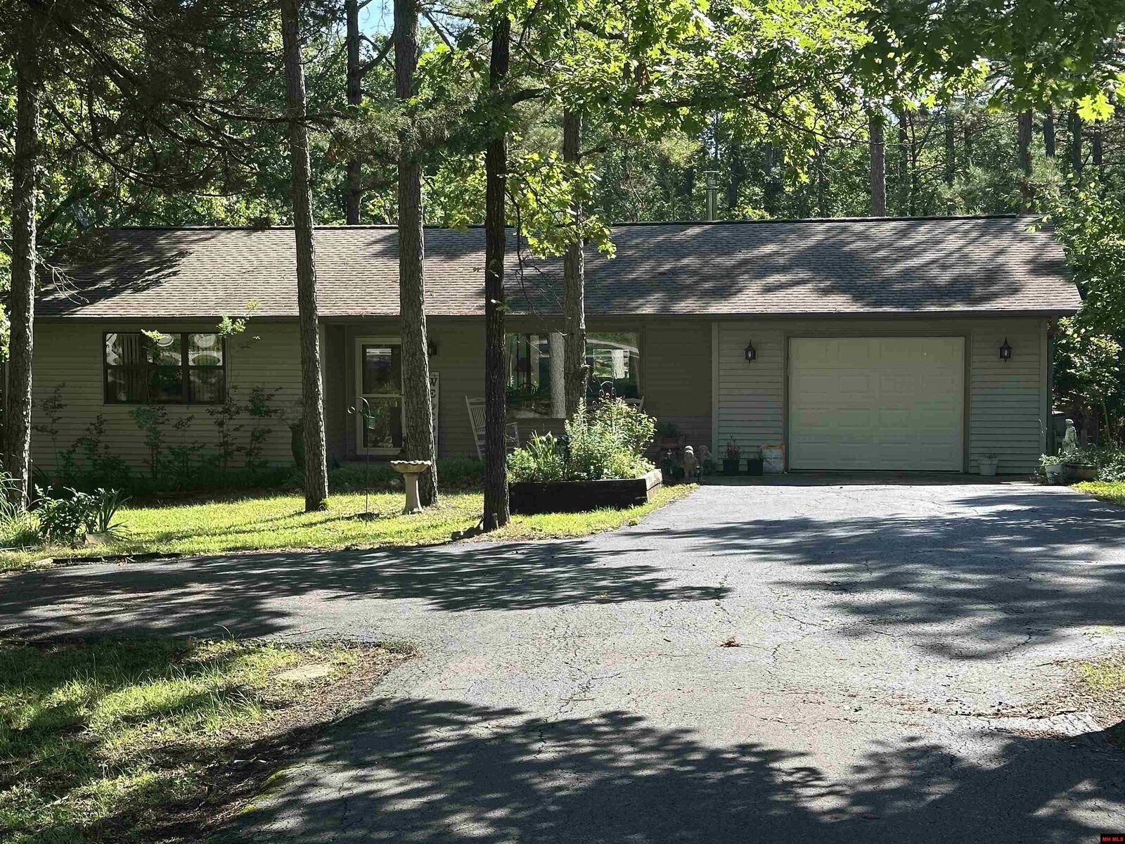 Property Photo:  1403 Jordan Landing Road  AR 72519