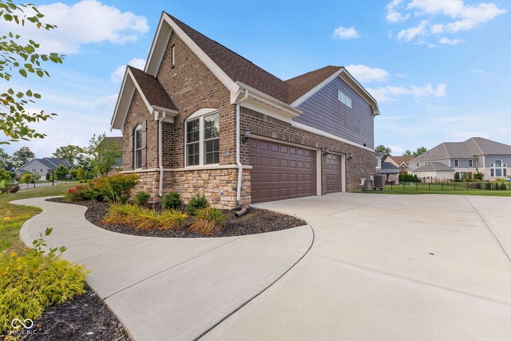 Property Photo:  14598 Meadow Bend Drive  IN 46037 