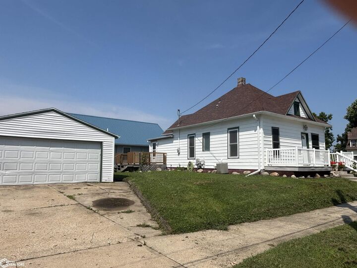 Property Photo:  12 N 12th Street  IA 50158 