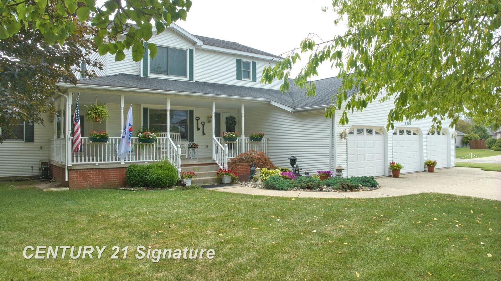 Property Photo: 4407 Spurwood Drive MI 48603