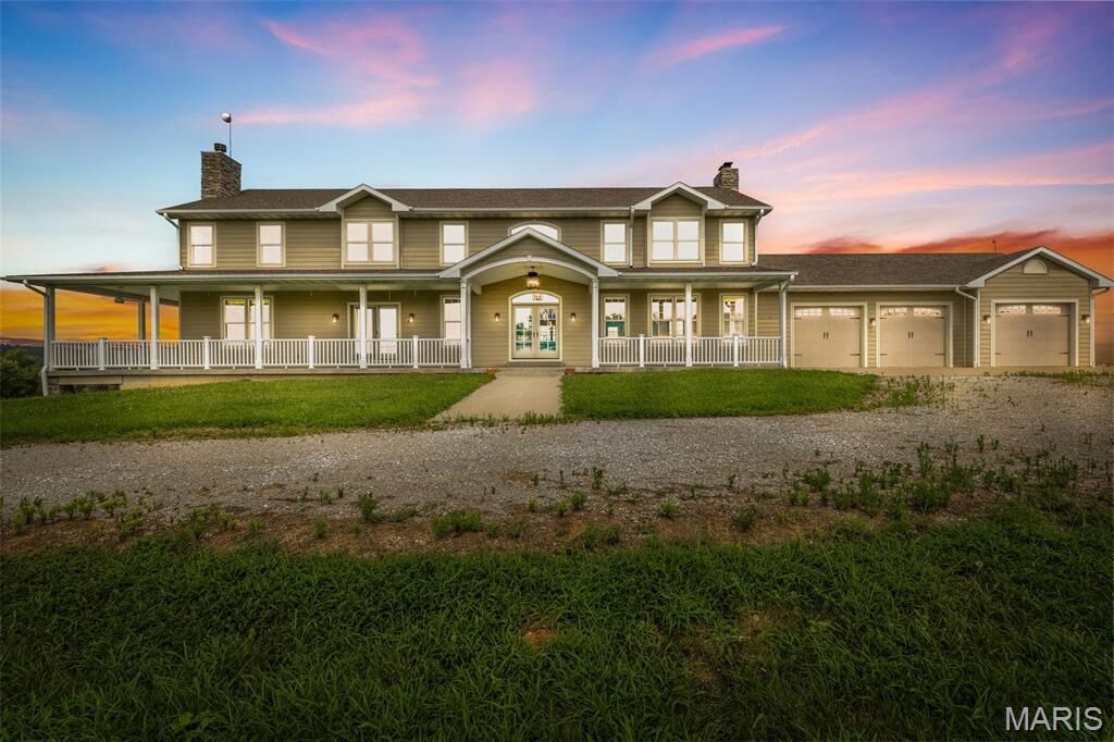 Property Photo:  1306 State Route J  MO 65248 