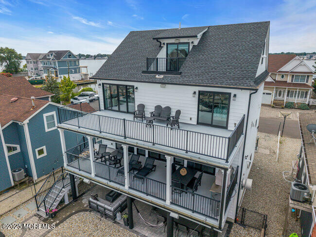 Property Photo:  9 Starboard Court  NJ 08723 