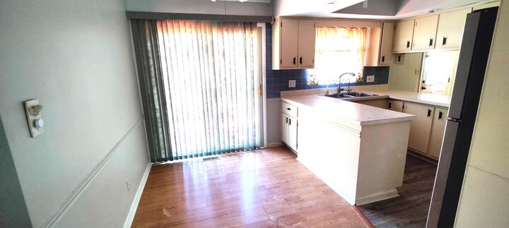 Property Photo: 1245 Woodland Avenue MI 49120