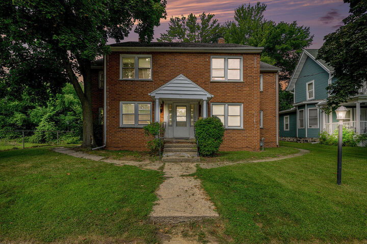 Property Photo:  74 Union Street S  MI 49017 