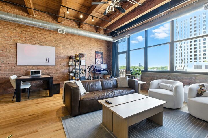 Property Photo: 1243 S Wabash Avenue 401 IL 60605