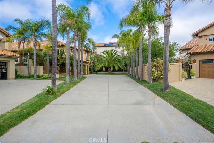 Property Photo:  3 Agia  CA 92677 