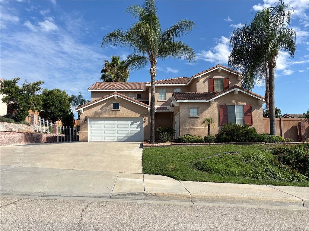 Property Photo: 30101 Centro Vista CA 92346