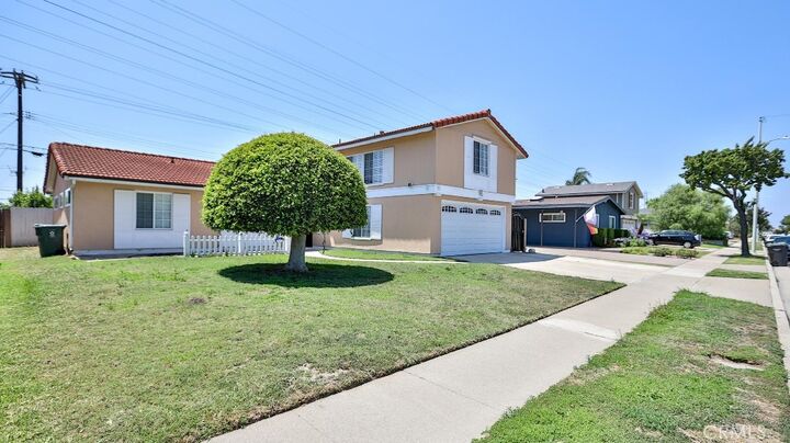 17475 Santa Lucia Street  Fountain Valley CA 92708 photo