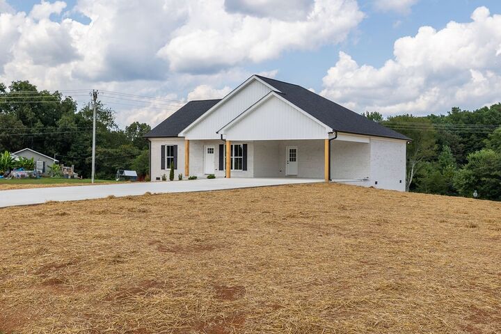 Property Photo: 45 Baker Ct TN 38464