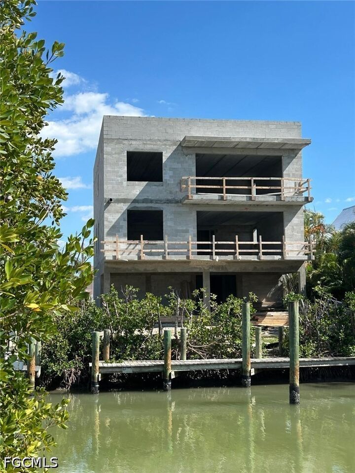 Property Photo:  6014 Cypress Lane  FL 34134 