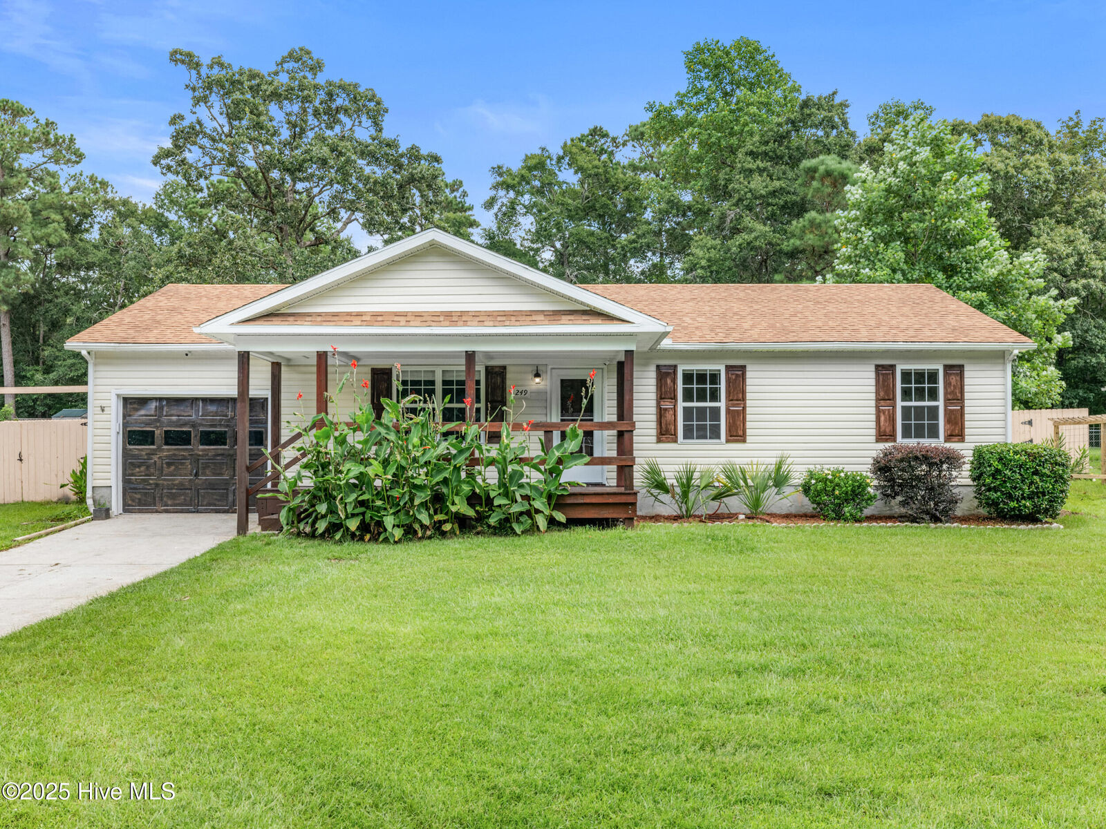 Property Photo:  249 S Creek Drive  NC 28540 
