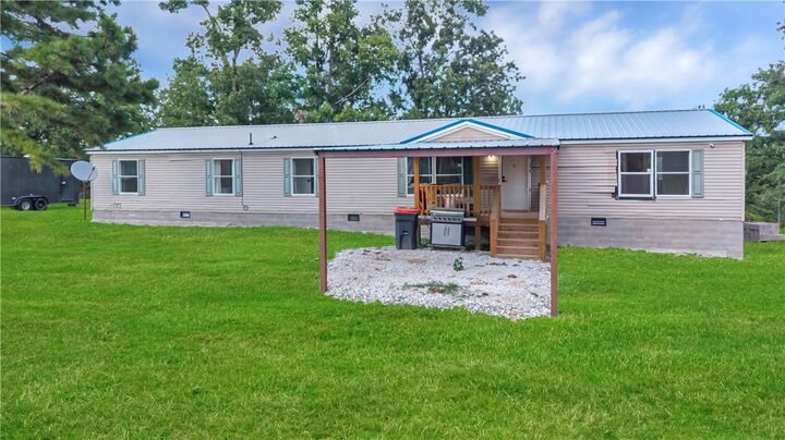 22058 E Hwy 12  Rogers AR 72756 photo
