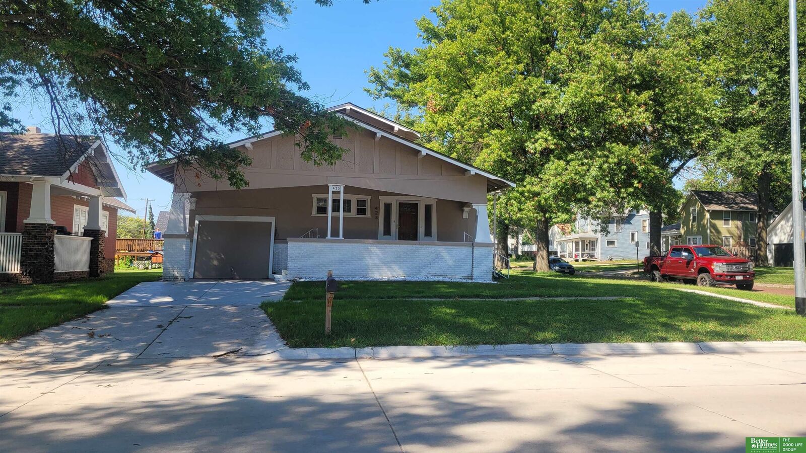 Property Photo:  423 E 6th Street  NE 68467 