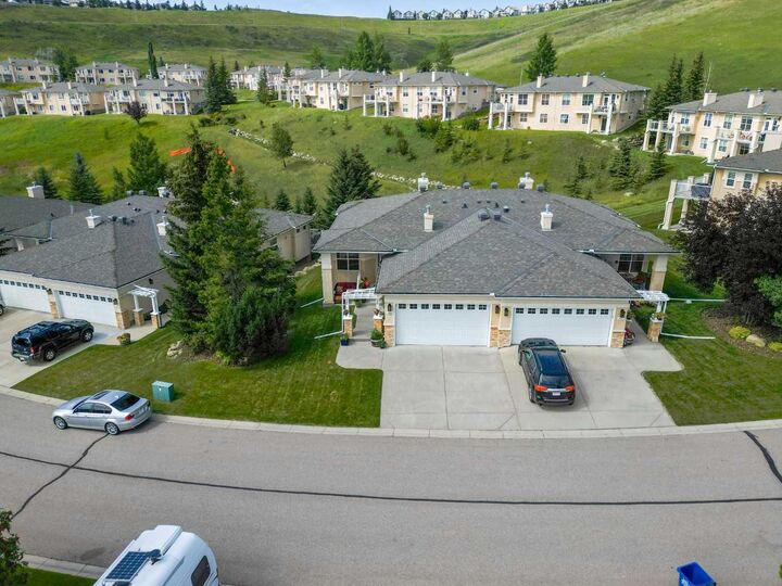 Property Photo:  1000 Glenhaven Way 126  AB T4C 1Y9 