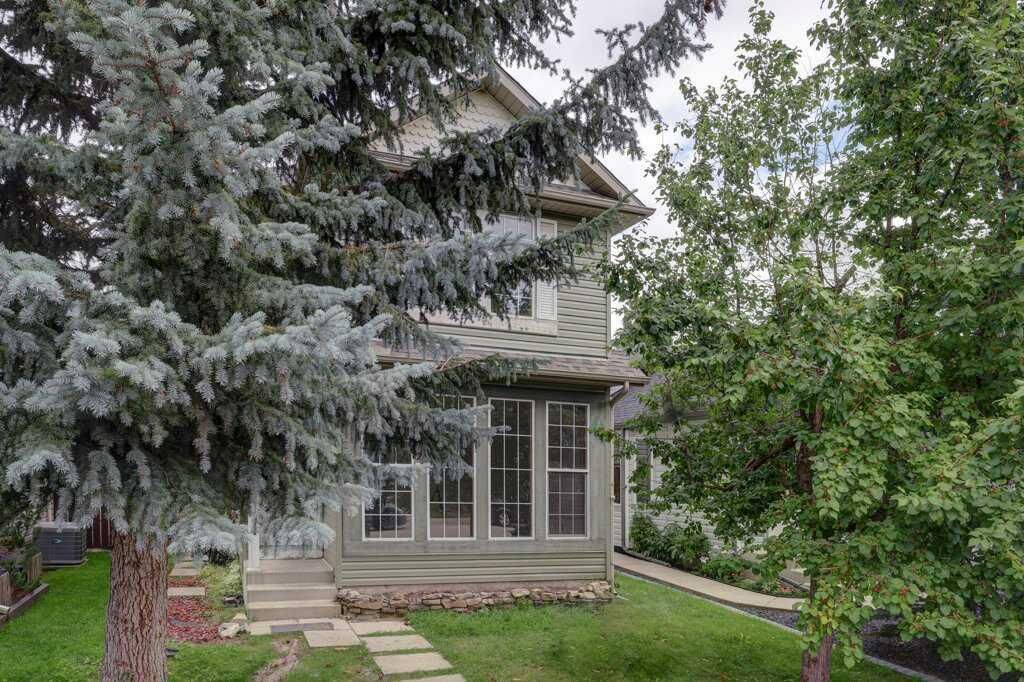 Property Photo:  223 Covington Road NE  AB T3K 4G1 