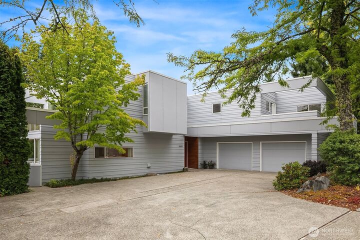 5609  145th Avenue SE  Bellevue WA 98006 photo
