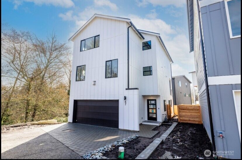 Property Photo: 6728 21st Avenue SW WA 98106