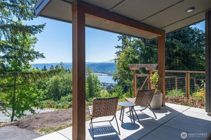 Property Photo:  810  Taylor Road  WA 98625 