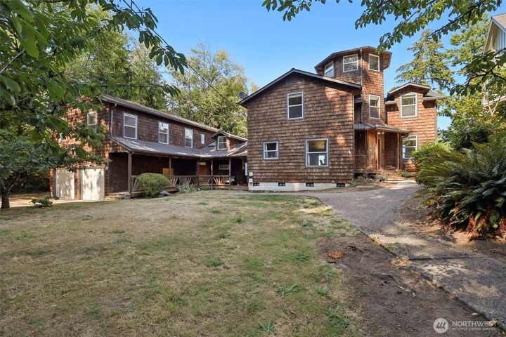 Property Photo: 2681 S East Camano Island Dr WA 98282