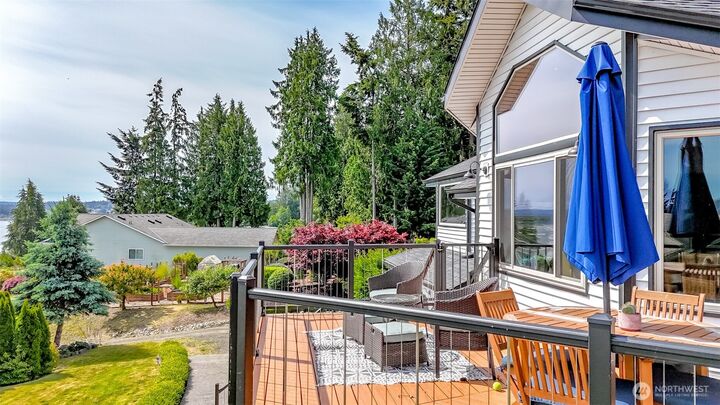 Property Photo: 1123 Puget Drive E WA 98366