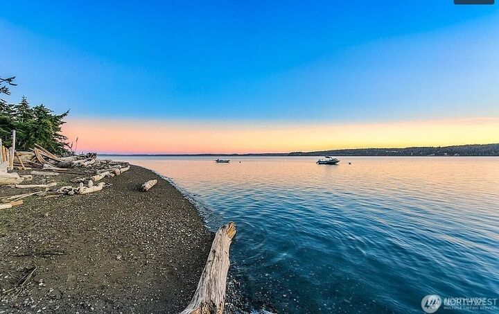 Property Photo:  552  Sundin Drive  WA 98282 