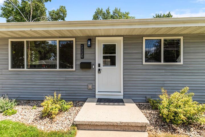 Property Photo: 1116 Buchanan Street WI 54140