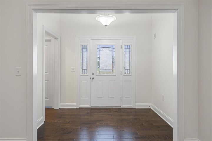 Property Photo:  823 China Tree Way  KY 42101