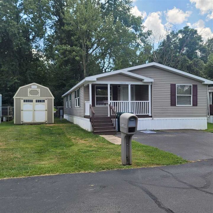 Property Photo:  39 Court Road  IN 47374 