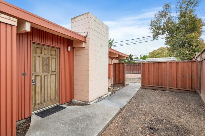 Property Photo: 3728 Carlson Circle CA 94306